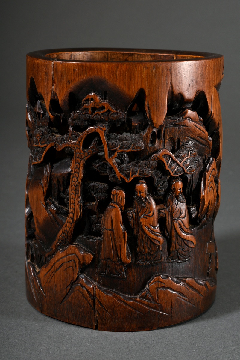 Chinese bamboo brush cup "Scholars discussing and drinking in a wooded mountain landscape", cut in  - Image 2 of 3