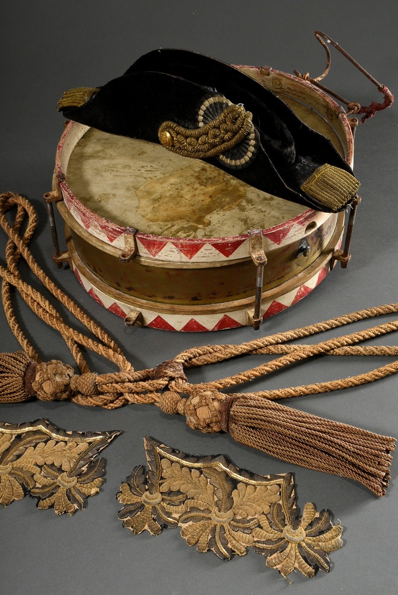 5 pieces of militaria: Prussian civil servant's two-cornered hat, Herst. A.F. Bodecker/Copenhagen, 