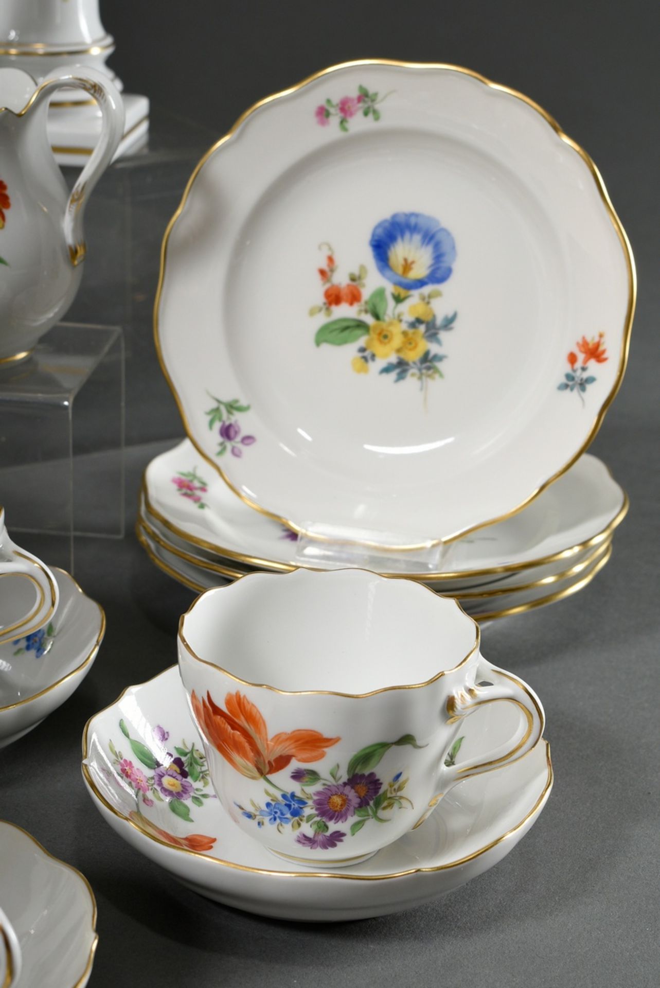 22 Teile Meissen Mokkaservice "Deutsche Blume", 20.Jh.: 1 Mokkakanne (H. 18cm), 2 Milchkännchen (H. - Bild 4 aus 7