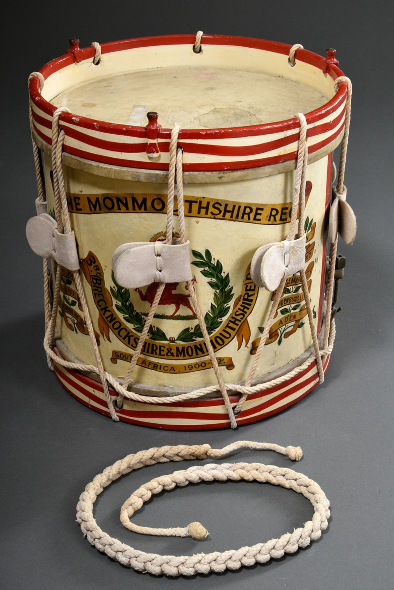 English regimental drum "The Monmouthshire Regiment", inscribed on the side: "Ypres 1915/17/18, Som