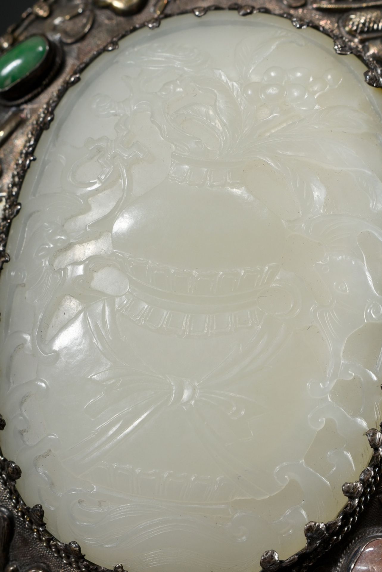 Chinese silver hand mirror with incorporated fine light hetian jade plaque with raised relief "flow - Image 4 of 9