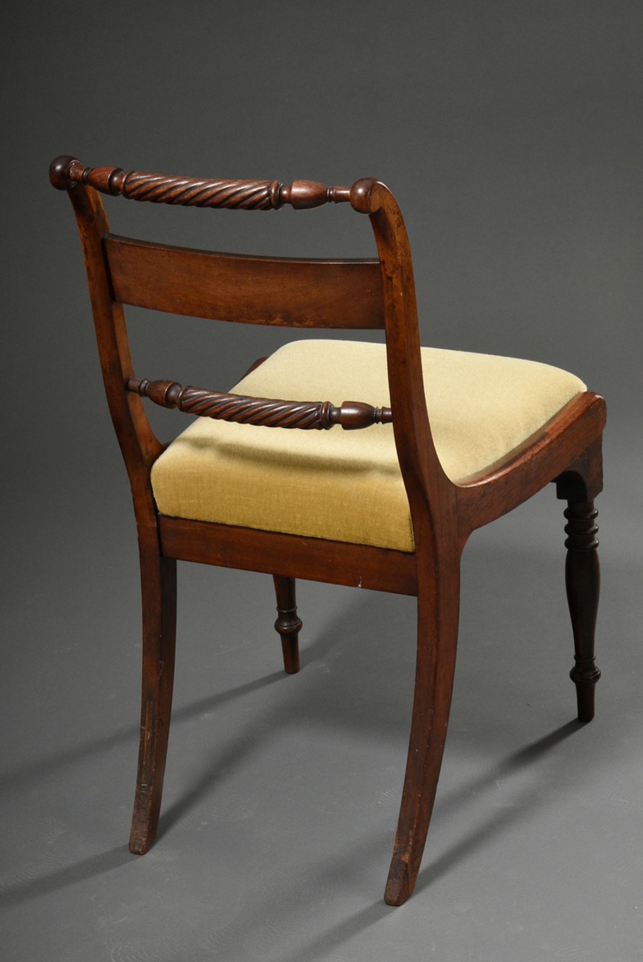 Biedermeier chair with turned rollers in the backrest, mahogany, light upholstery, h. 46/84cm - Image 2 of 4