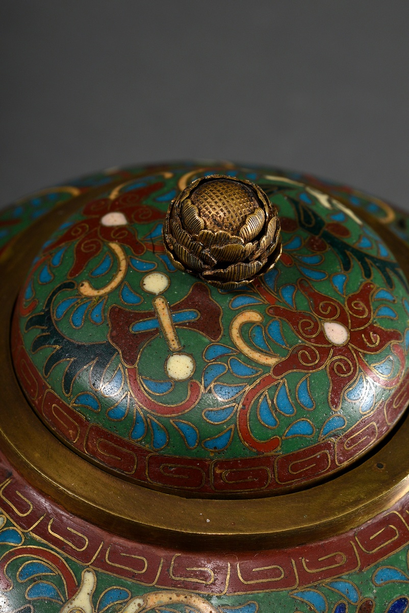 Japanese cloisonné tripod lidded pot with fire-gilt bronze flower knob, bottom signed, matching bla - Image 3 of 10