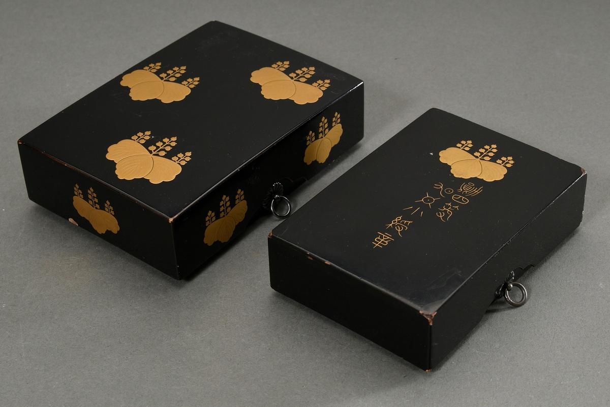 2 Lacquer boxes with Kiri Mon in gold lacquer, inside and bottom with Nashiji, Japan Meiji period, 
