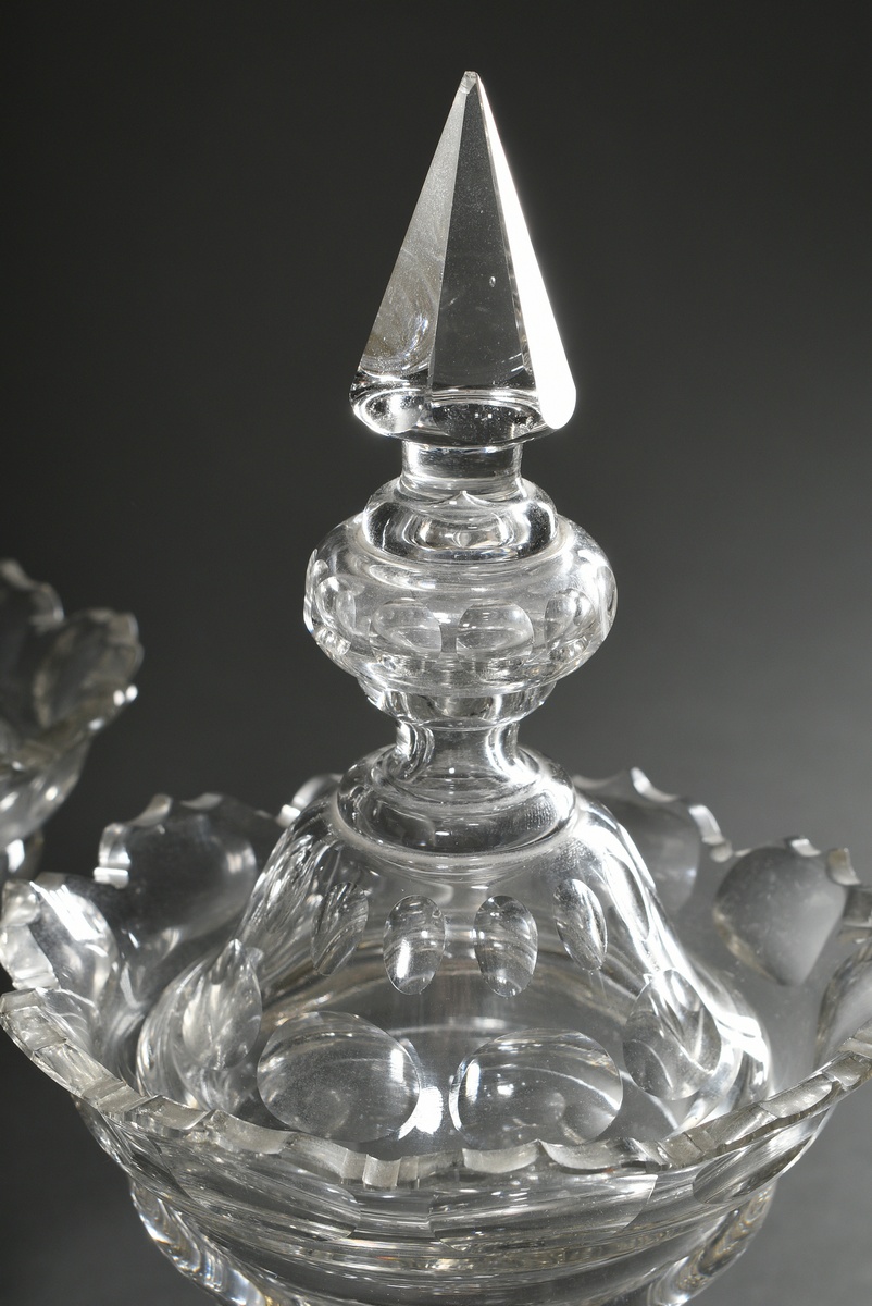 Pair of crystal lidded vessels with olive cut, 19th c. H. 28,5cm, minimally bumped - Image 2 of 4