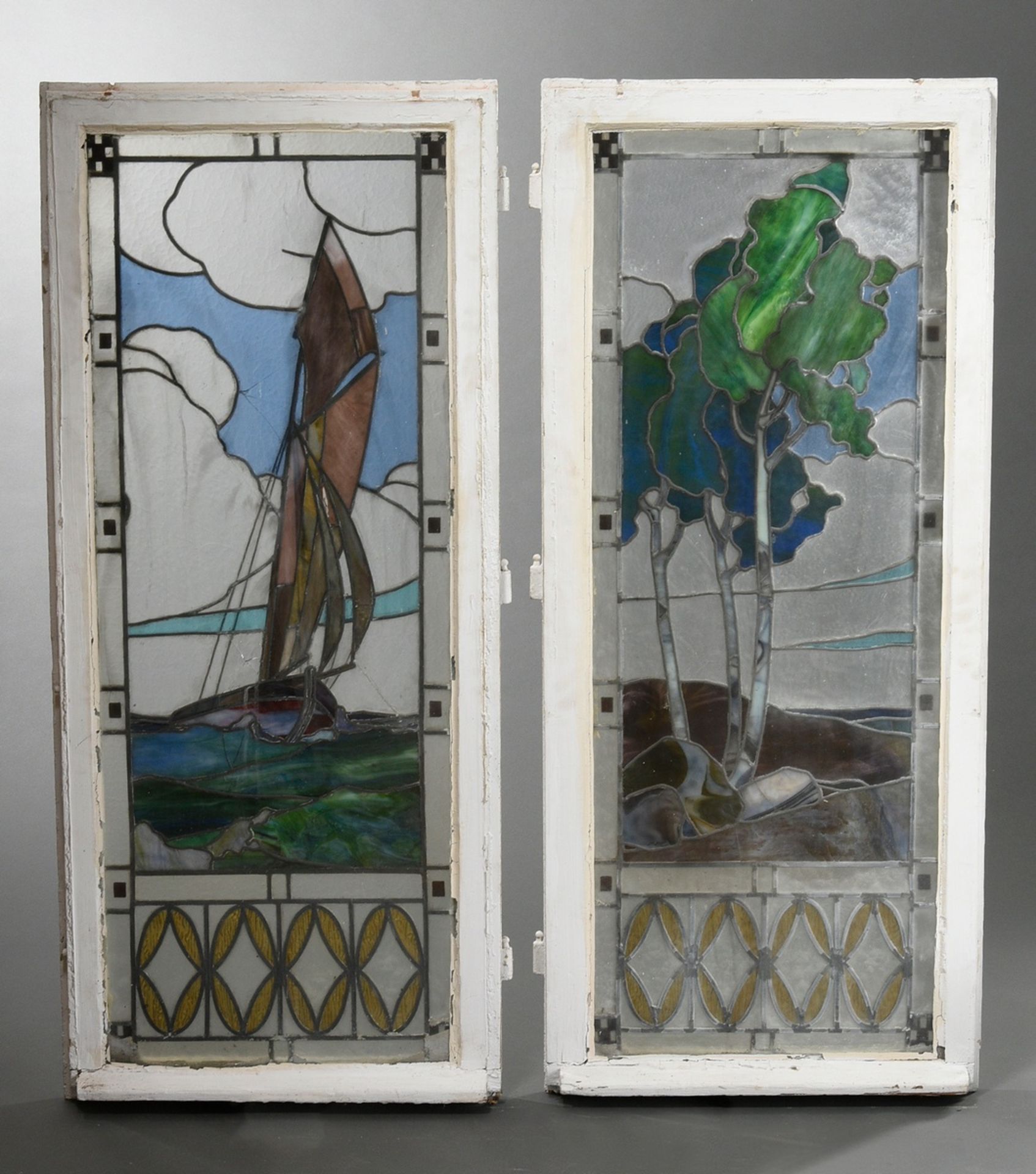 2 Jugendstil Bleiglas Fenster mit mehrfarbigen Darstellungen "Schiff" und "Baum" in weiß lackierten - Bild 2 aus 7