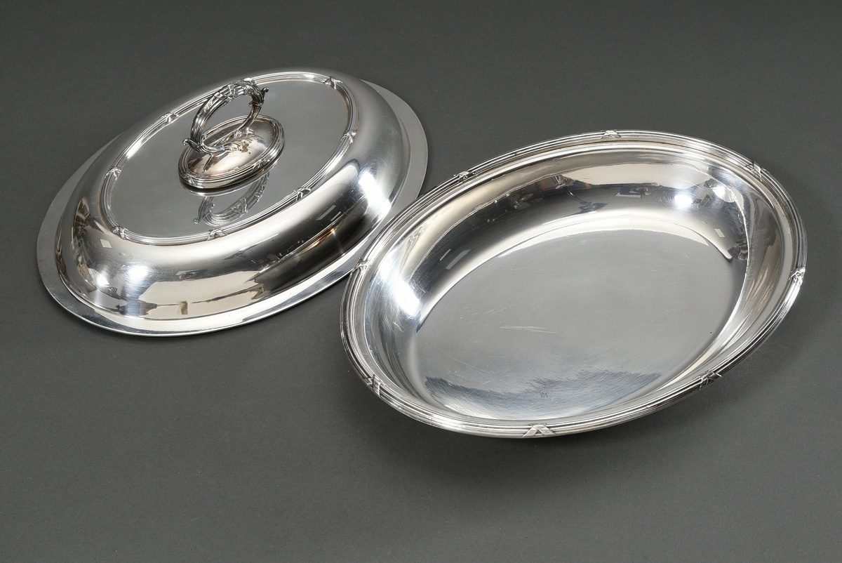 Silver plated English entrée dish in oval form with cross rim decoration, James Dixon & Sons/ Sheff - Image 2 of 4