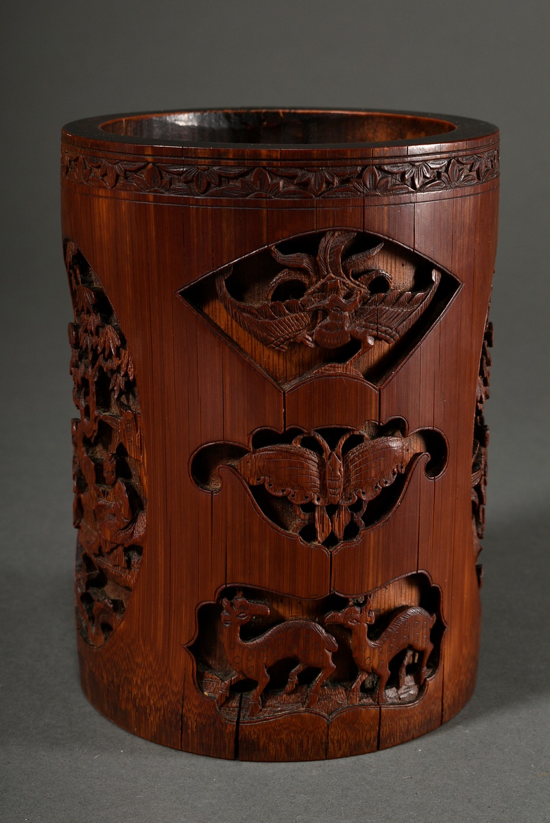 Chinese bamboo brush cup "Animated Landscape Sceneries/Phoenix, Butterfly and Deer" cut in reserves - Image 3 of 4