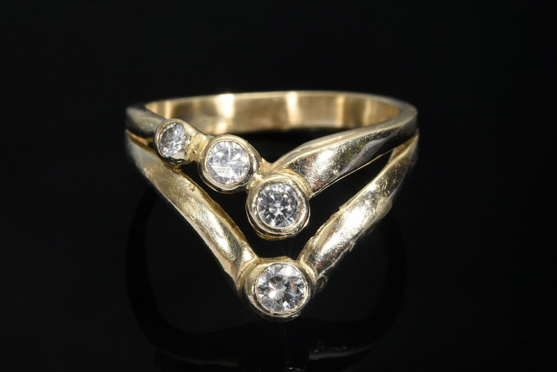 Gelbgold 585 Ring mit 4 Brillanten (zus. ca. 0.25ct/SI/TCR), 3g, Gr. 50 - Bild 3 aus 4