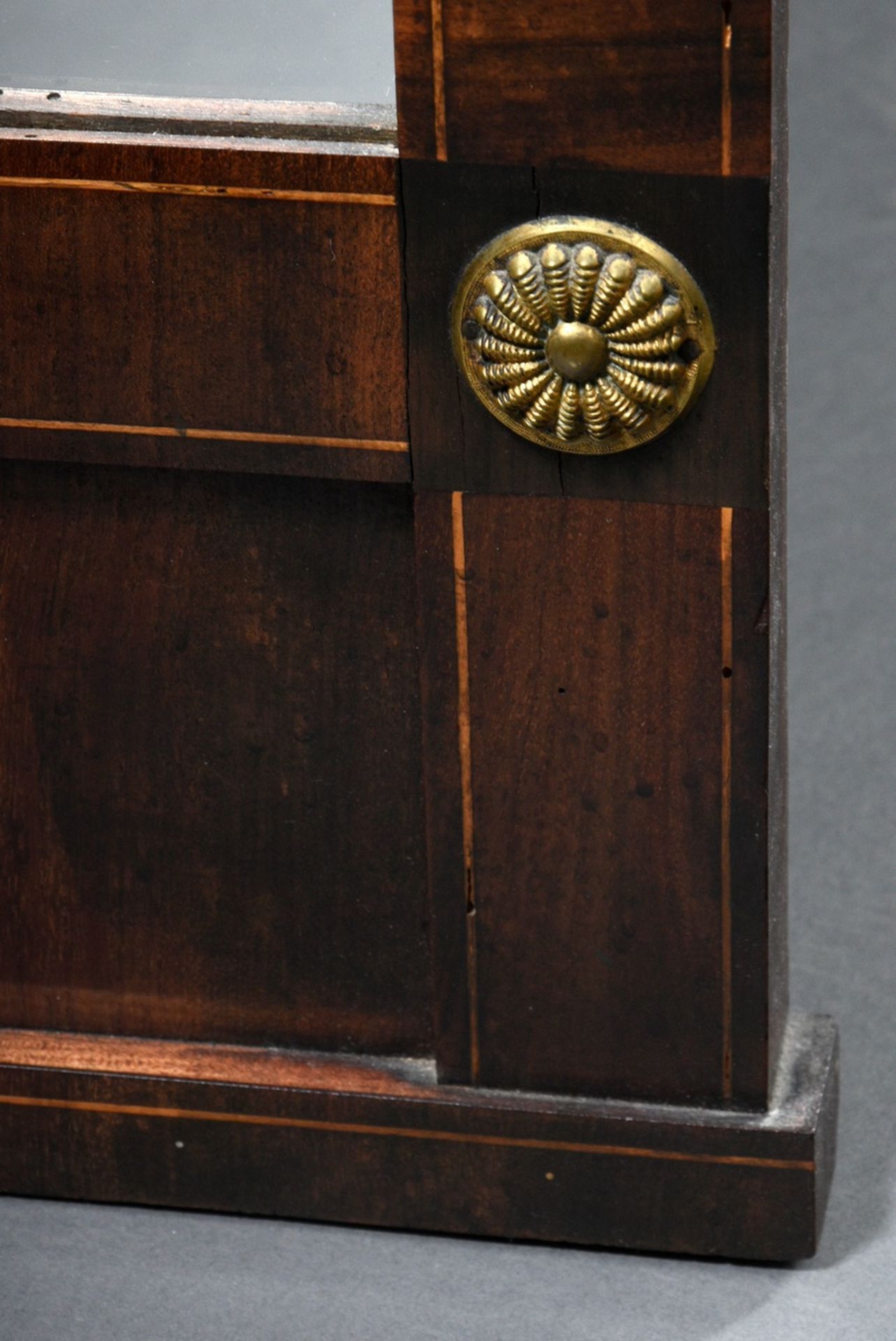 Biedermeier console mirror with floral brass rosettes and fittings on a mahogany frame with ebonise - Image 7 of 8