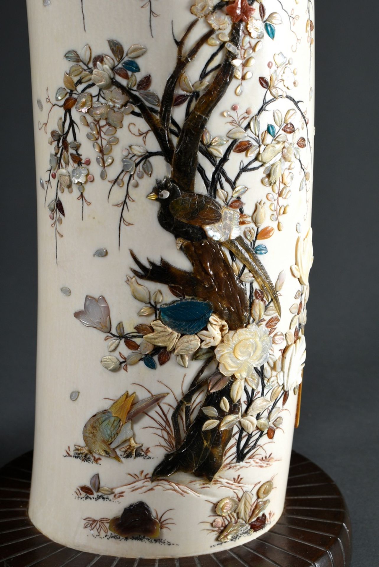 Pair of important Shibayama Okimono "Birds and Plants", ivory with fine carved and engraved mother- - Image 6 of 11