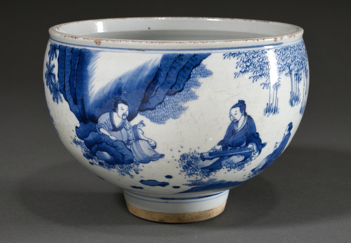 Hemispherical foot-bowl with blue painting "Scholars in Garden", China, h. 16cm, rim bumped, rubbed - Image 2 of 5