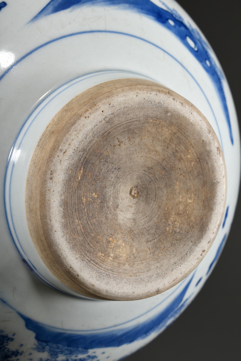 Hemispherical foot-bowl with blue painting "Scholars in Garden", China, h. 16cm, rim bumped, rubbed - Image 5 of 5