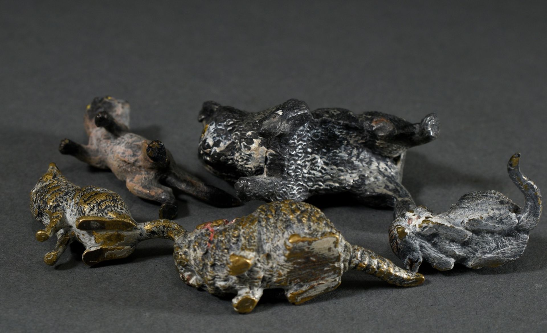 4 Various Viennese bronze figures "Cats", polychrome painted, 19th c., h. 1,5-4,5cm, plus 1 additio - Image 3 of 3