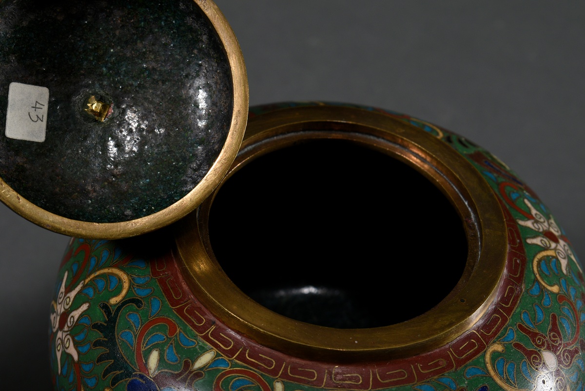 Japanese cloisonné tripod lidded pot with fire-gilt bronze flower knob, bottom signed, matching bla - Image 4 of 10