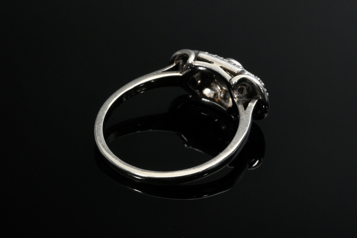 White gold 585 ring with old cut diamond (ca. 0.20ct/SI/TCR) and small octagonal diamonds, circa 19 - Image 4 of 4