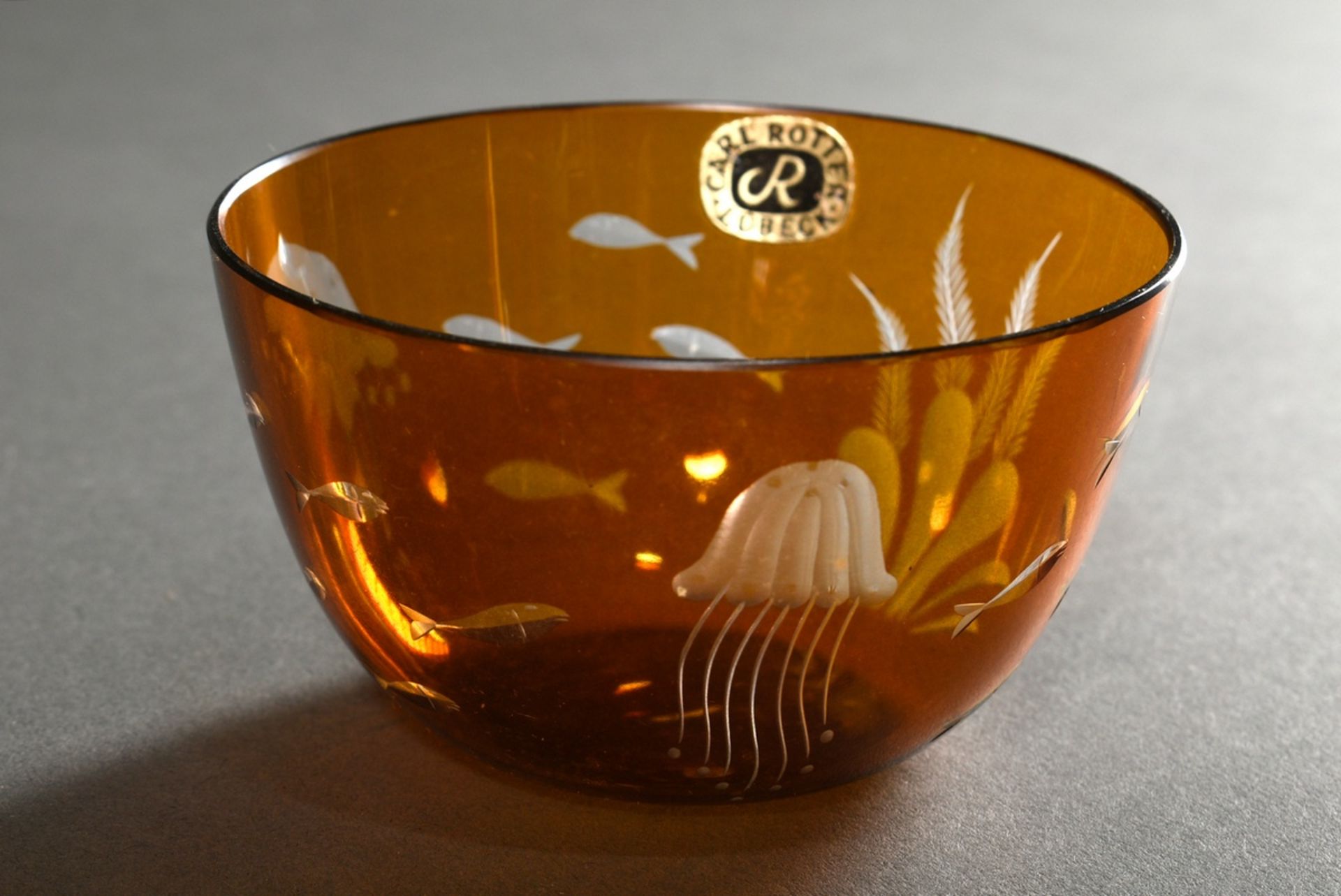 3 Various pieces of modern glass, 20th c.: orange Carl Rotter bowl "Sea Animals", red Murano goblet - Image 2 of 6