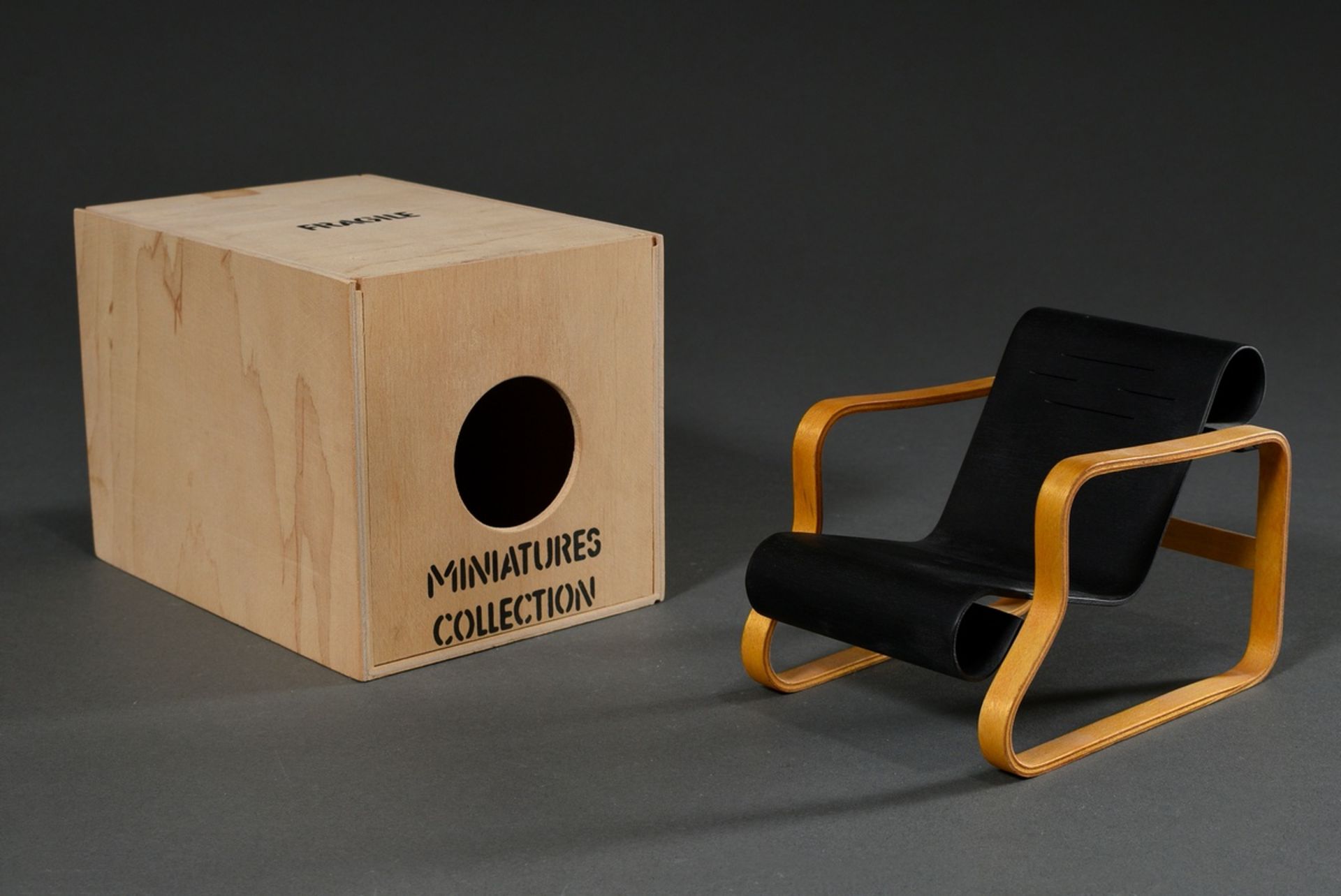 Miniature model armchair "No. 41 Paimio", design: Alvar Aalto 1930, plywood, lacquered, Vitra Desig