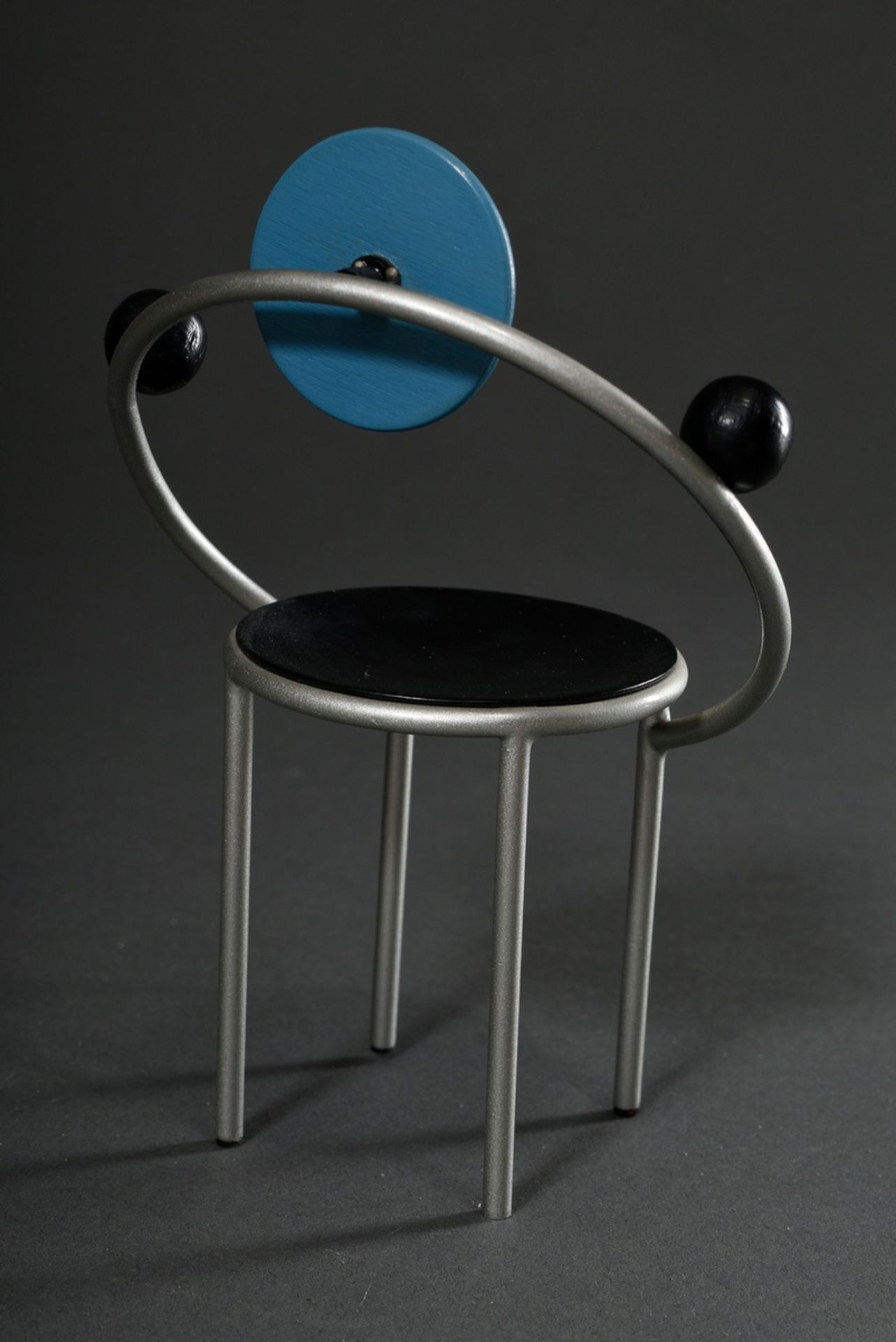 Miniature model chair "First", design: Michele De Lucchi (Memphis Milano) 1983, steel/lacquered woo - Image 3 of 3