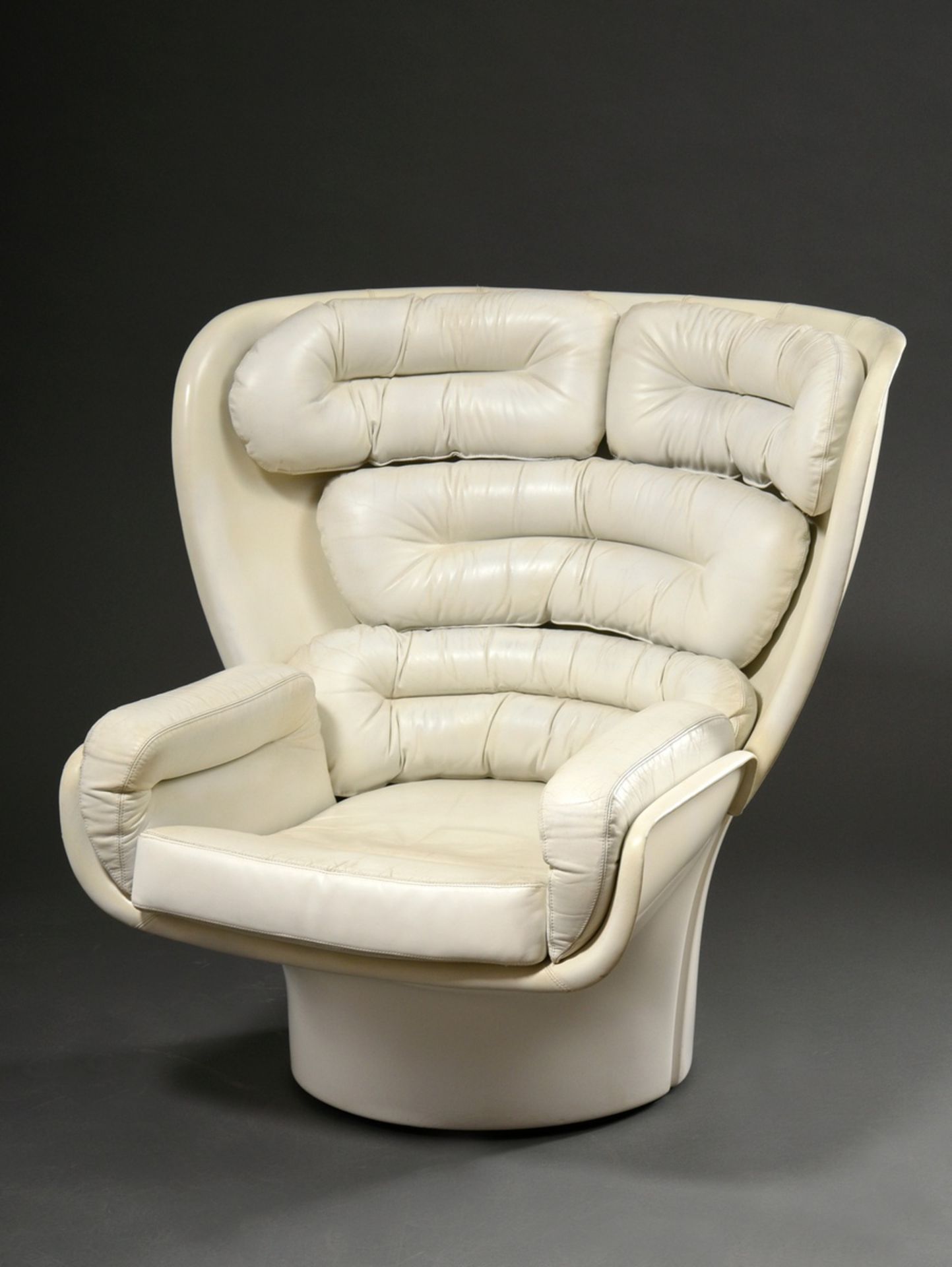 „Elda” Lounge Sessel, Entw.: Joe Colombo Comfort Design 1965, freitragender Rahmen aus weißem, fibe