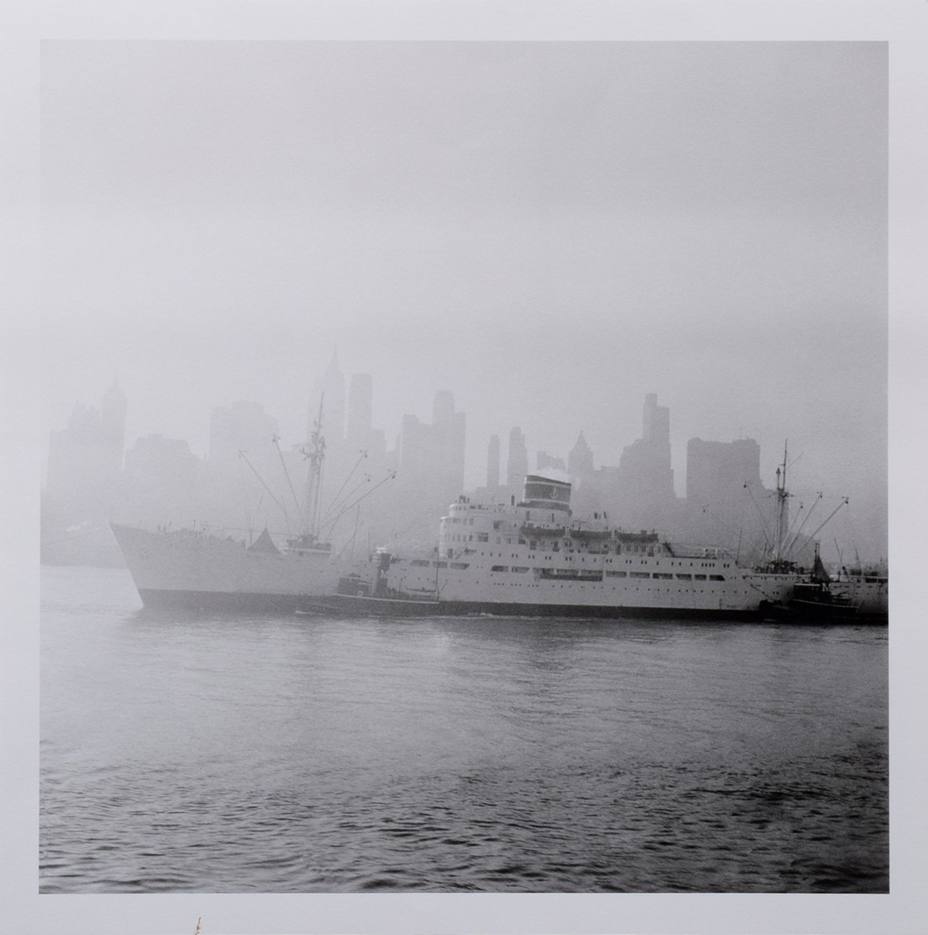 Wolf, Reinhart (1930-1988), "New York City" (harbour), 1950, photograph on baryta paper, inscribed/