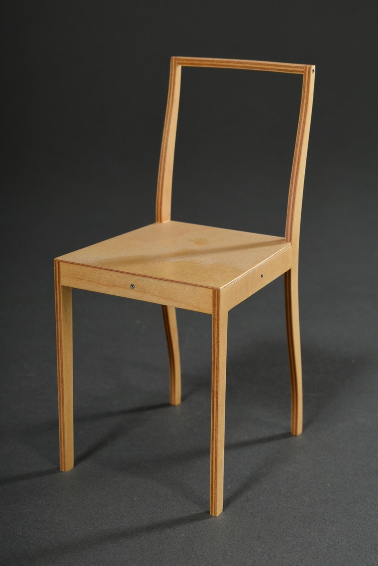 Miniature model chair "Ply Chair", design: Jasper Morrison, 1989 plywood, Vitra Design Museum, Mini - Image 2 of 3