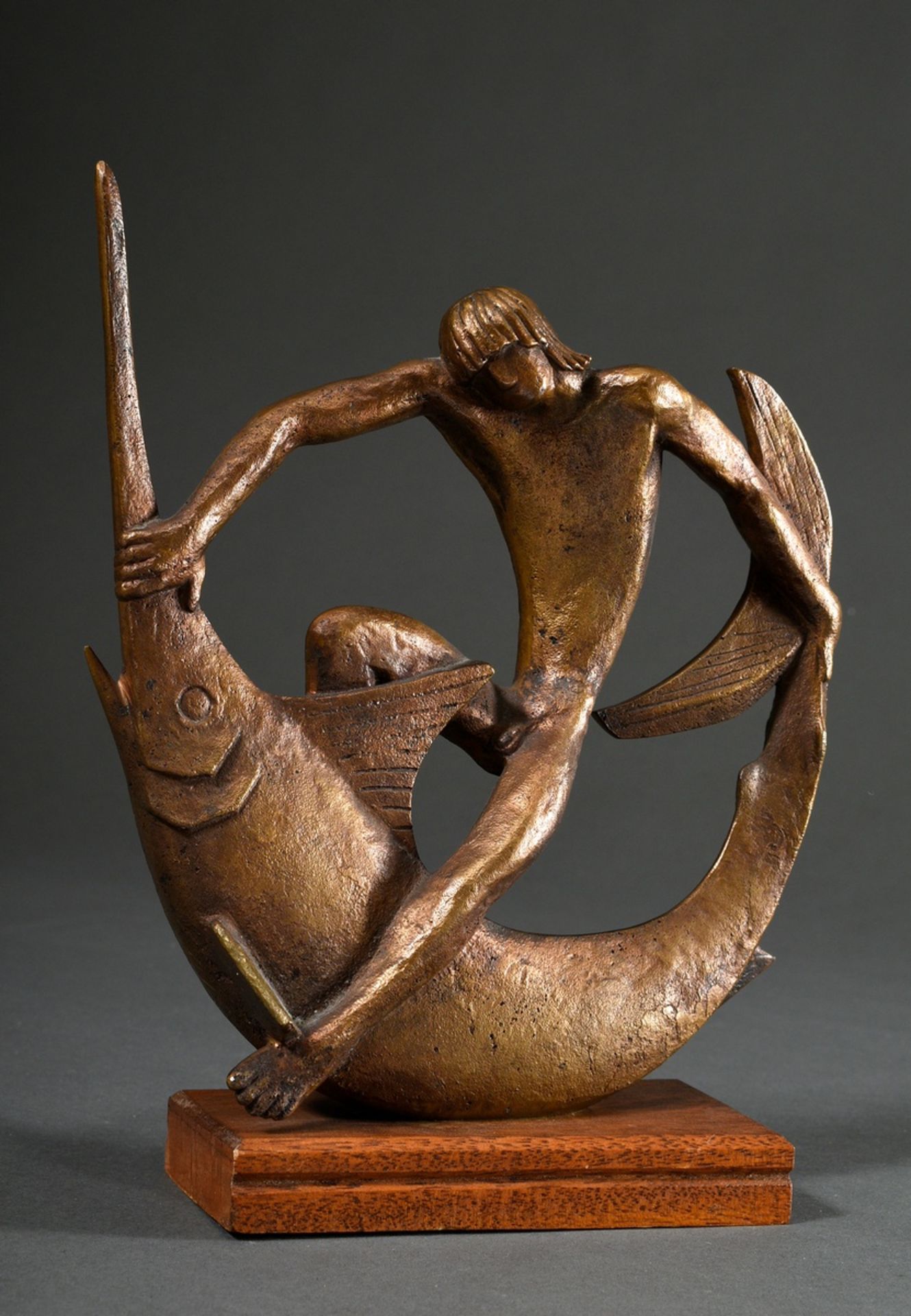 Scharff, Edwin (1887-1955) "Jüngling im Kampf mit Schwertfisch" 1950, Bronze auf Holzsockel, 46/600