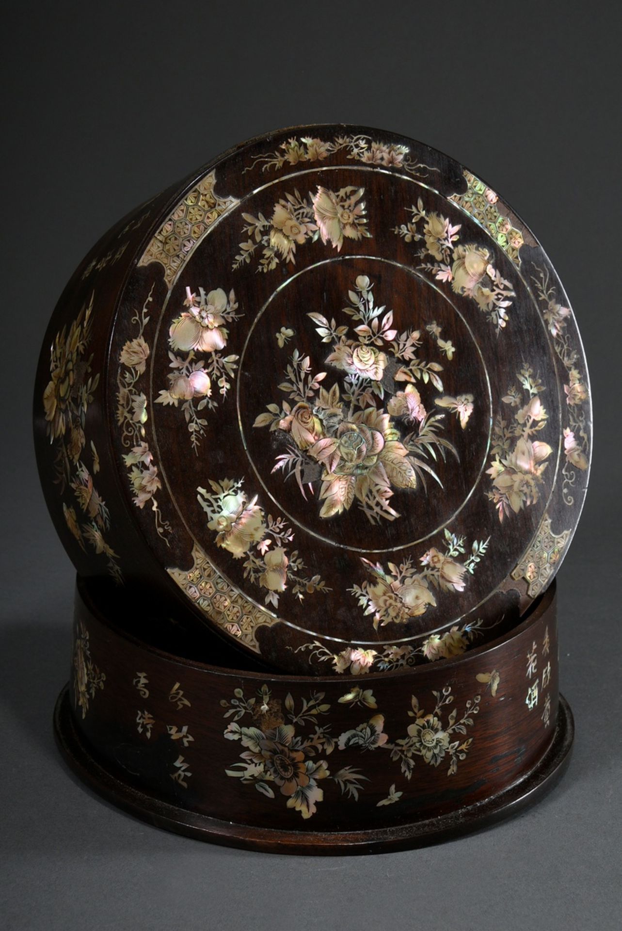 Large round wooden lidded box with mother-of-pearl inlays "Flowers, Fruits and Birds", South China