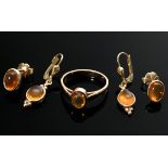 5 Diverse Teile Gelbgold 585 Schmuck mit Feueropal Cabochons: 1 Ring (Gr. 56), 1 Paar Ohrstecker (Ø