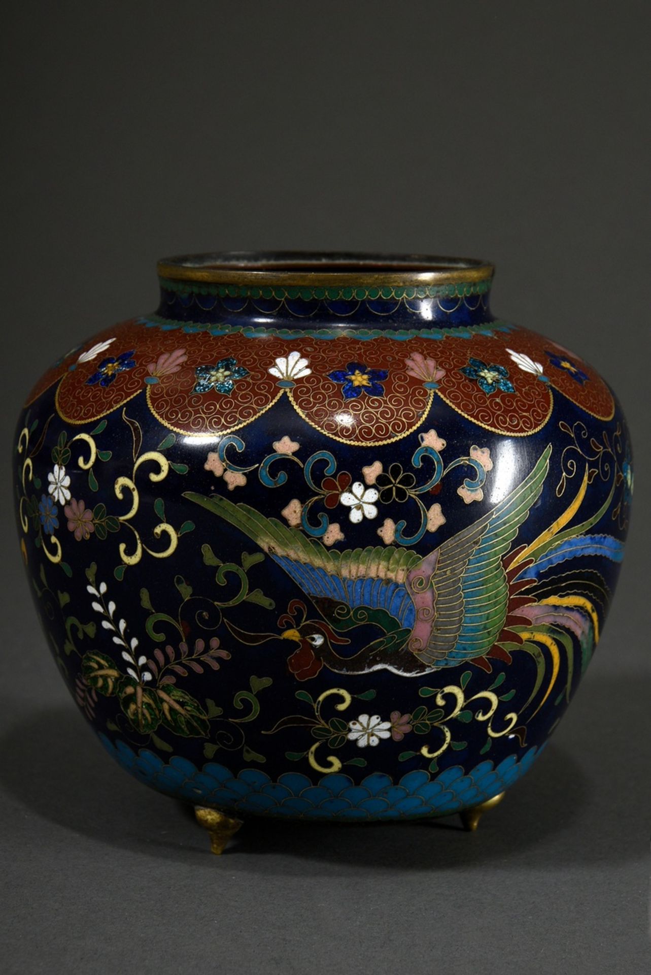 2 Various pieces of cloisonné: vessel on small feet "Two phoenixes, kiri and blossoms" (h. 13,5cm) - Image 3 of 10