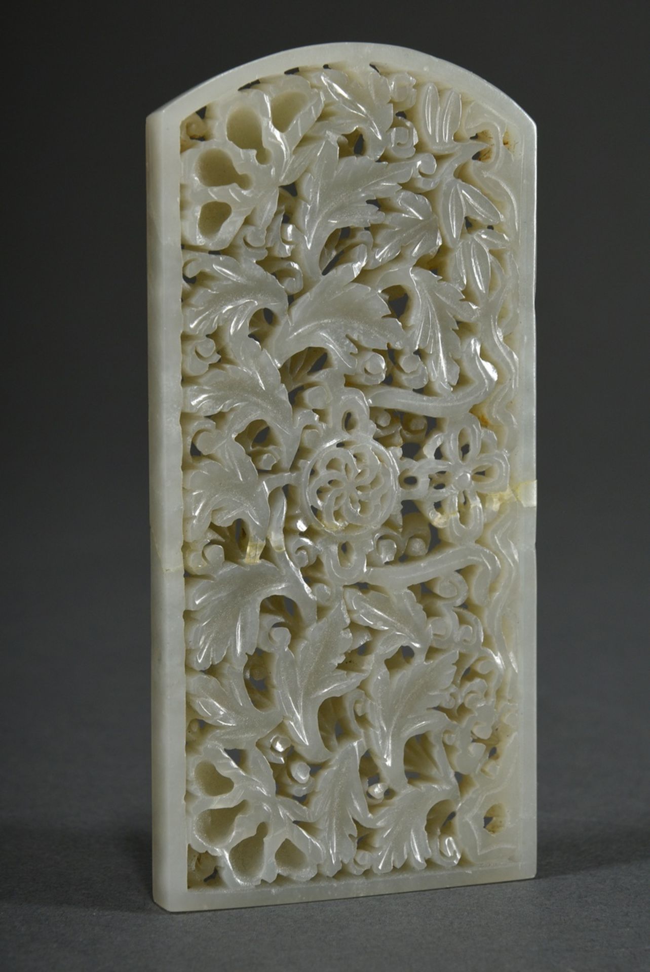 Light filigree openwork jade plaque "Floral Tendrils" in Ming style, wooden base, 11,7x5,4cm, 2 sma