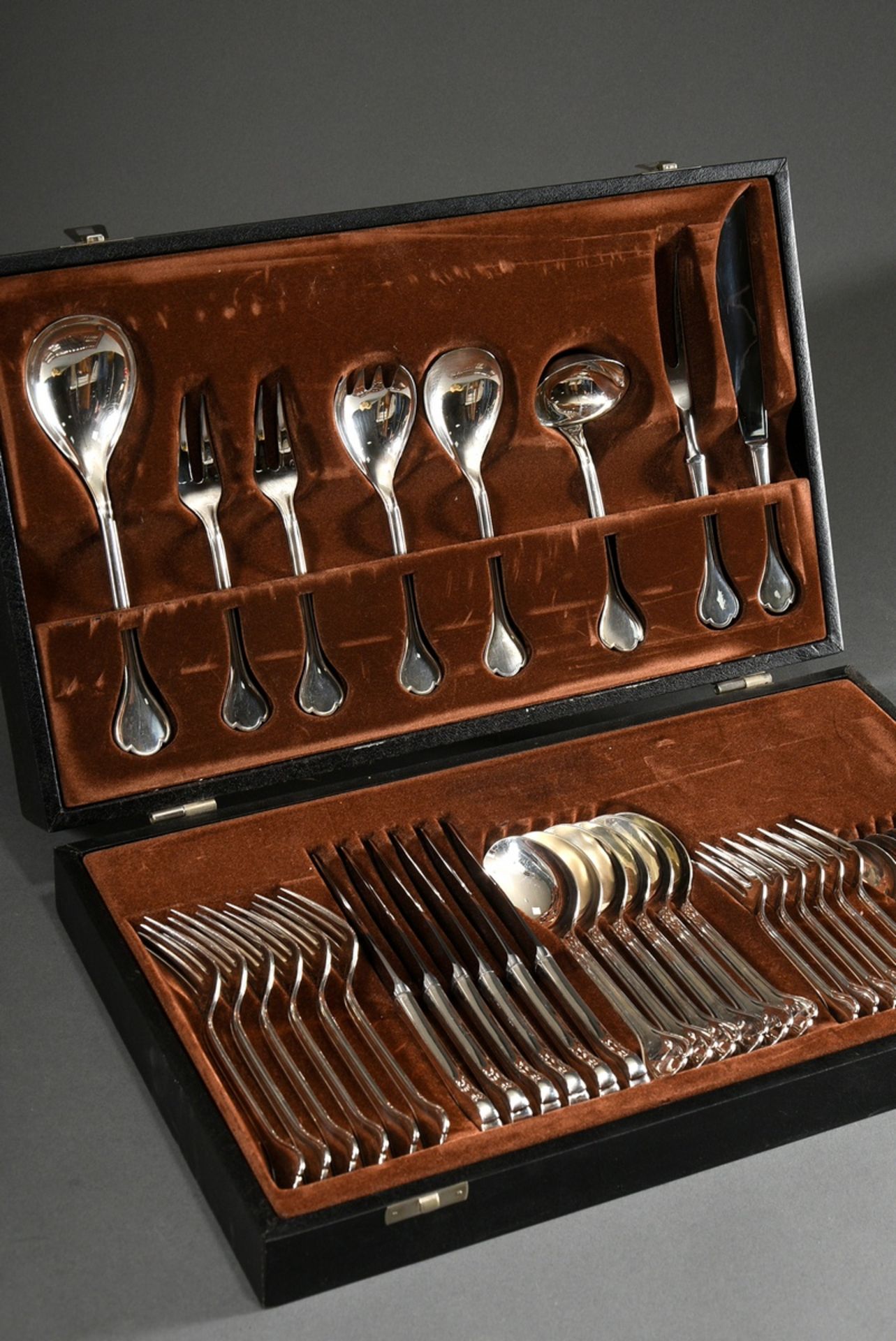 38 Pieces silverplated Robbe & Berking cutlery "Glücksburger Faden" with flower-shaped handle for 6