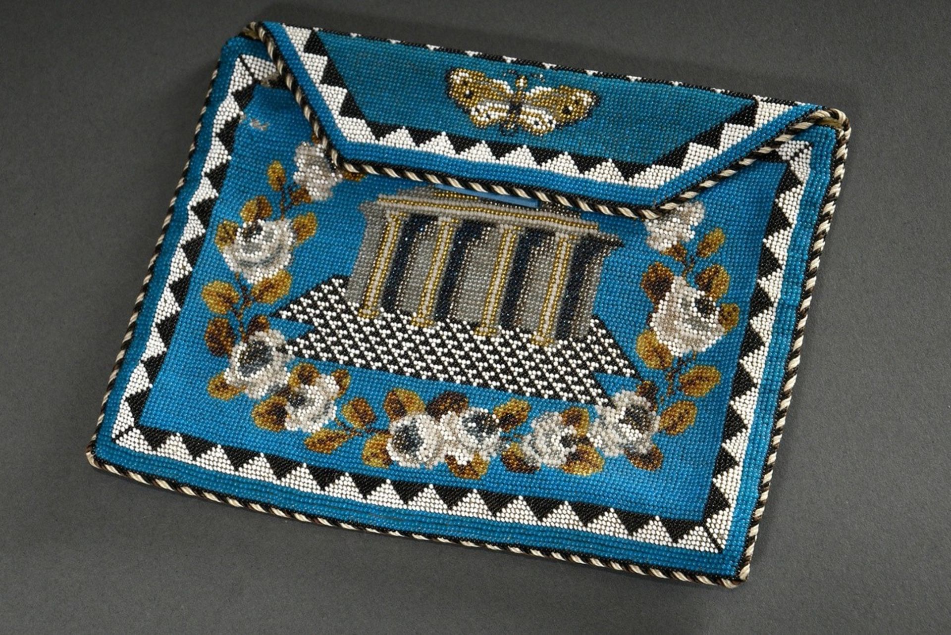 Biedermeier Freimaurer Tasche mit feiner Perlstickerei „Salomonischer Tempel“ und Symbole in Blau-W