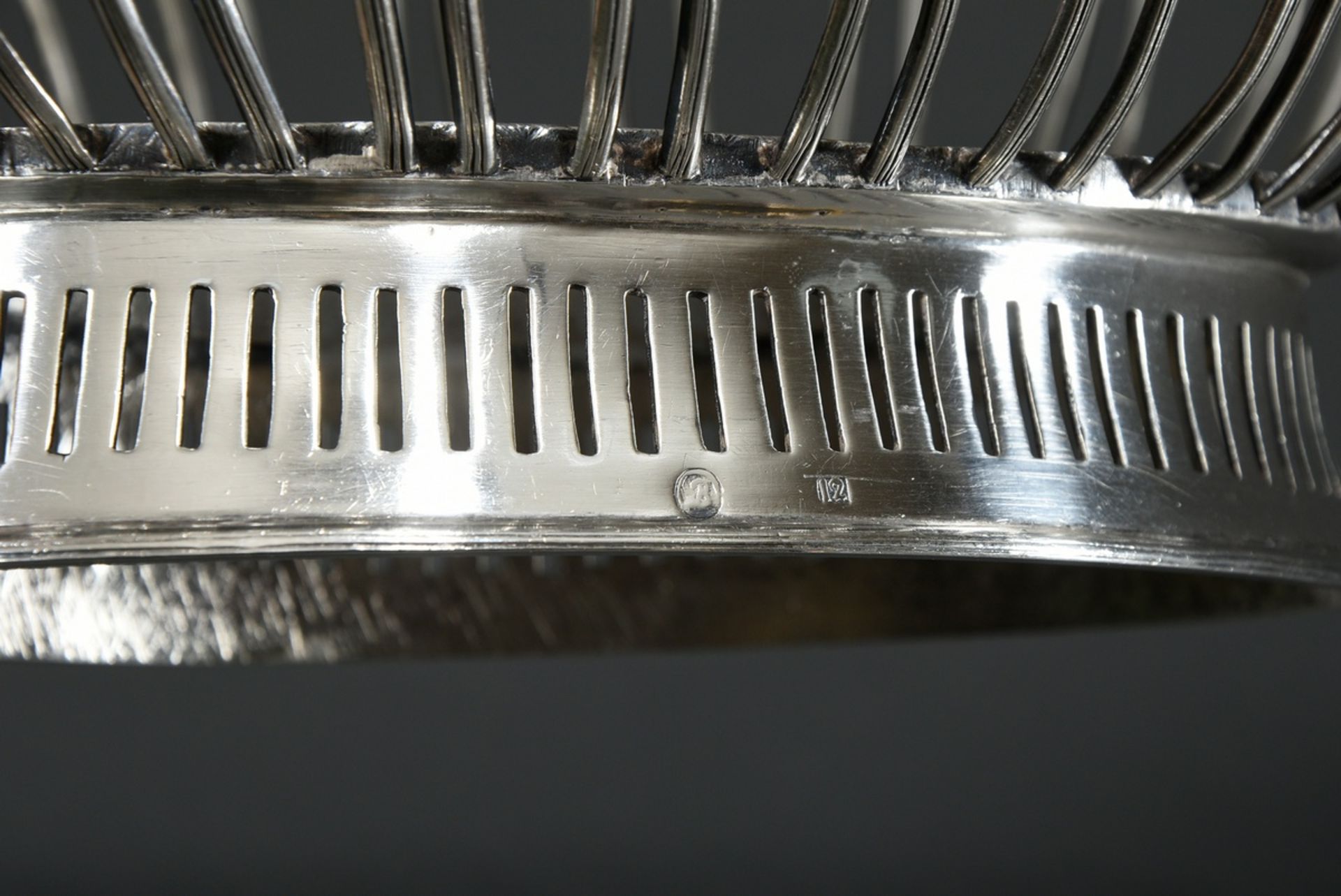 Classic silver basket with openwork hinged handle in simple façon, early 19th century, MM: B in dou - Image 5 of 5