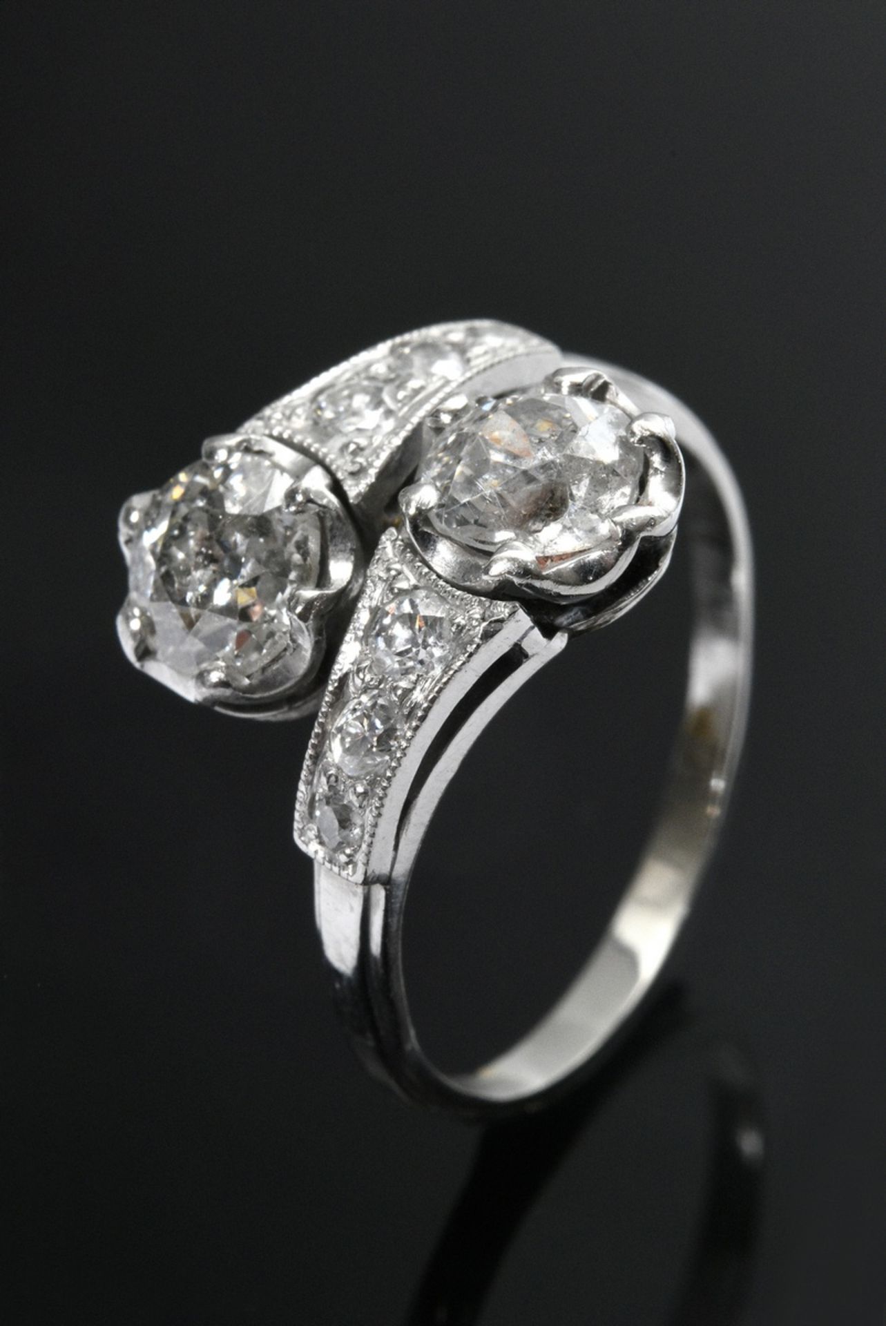 Art Deco platinum 950 "Toi et Moi" ring with 2 old cut diamonds (together ca. 1.30ct/P2/TCR) and sm