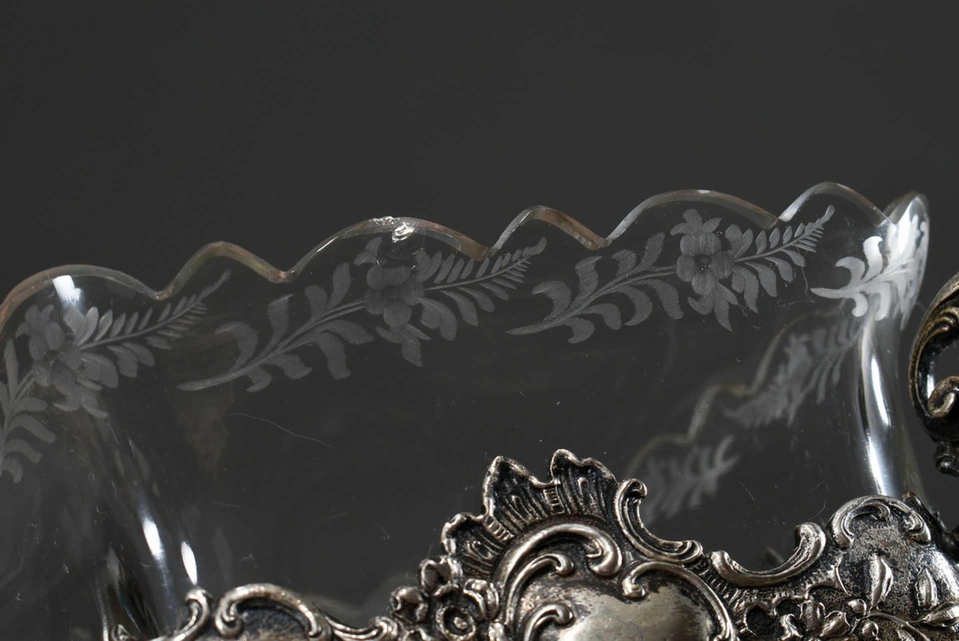 A rhombus-shaped biscuit dish in neo-rococo style on small feet with ornamental handles and floral  - Image 5 of 6