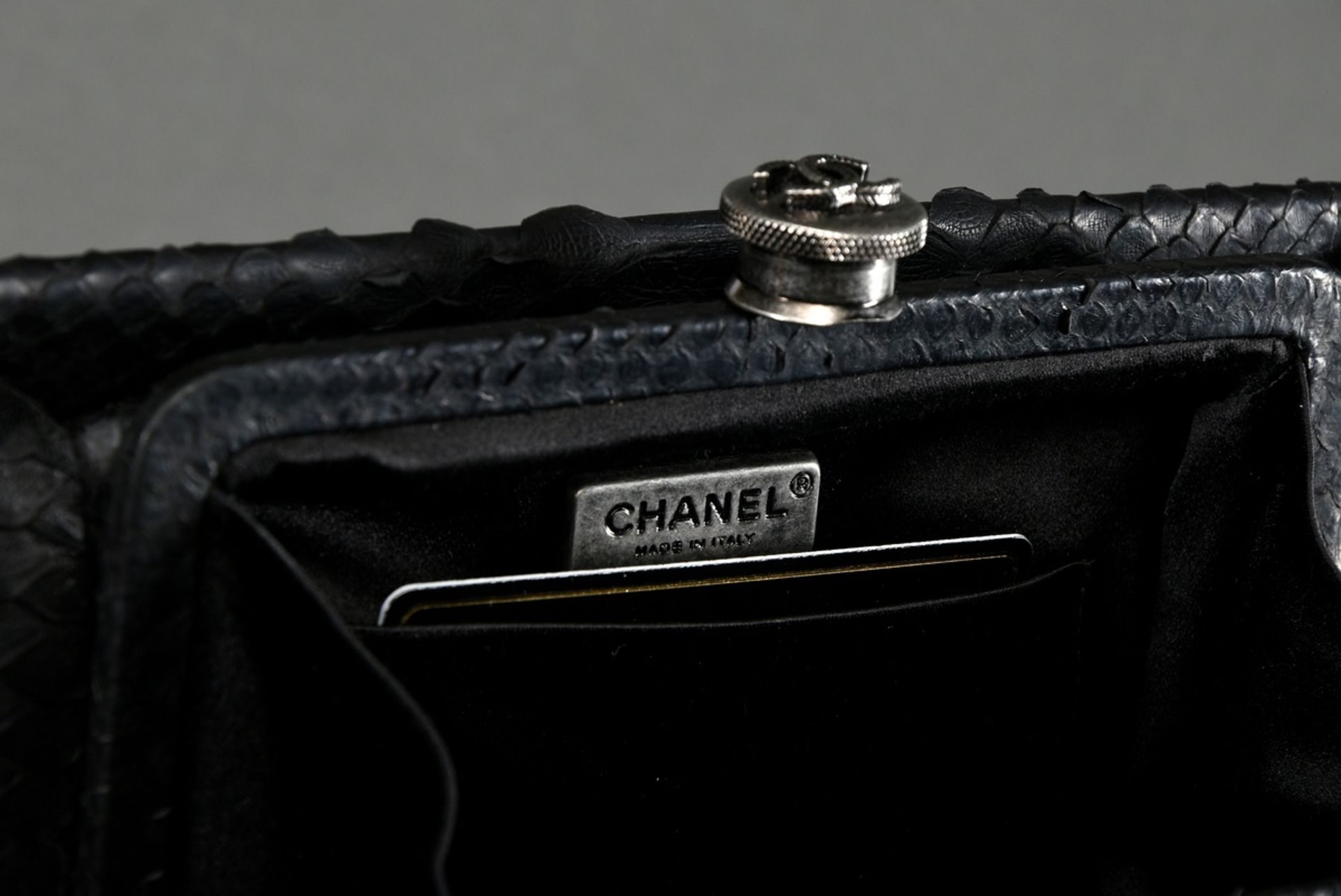 Chanel clutch in black python leather with silver metal logo clasp, black silk lining, Collection 2 - Image 4 of 5