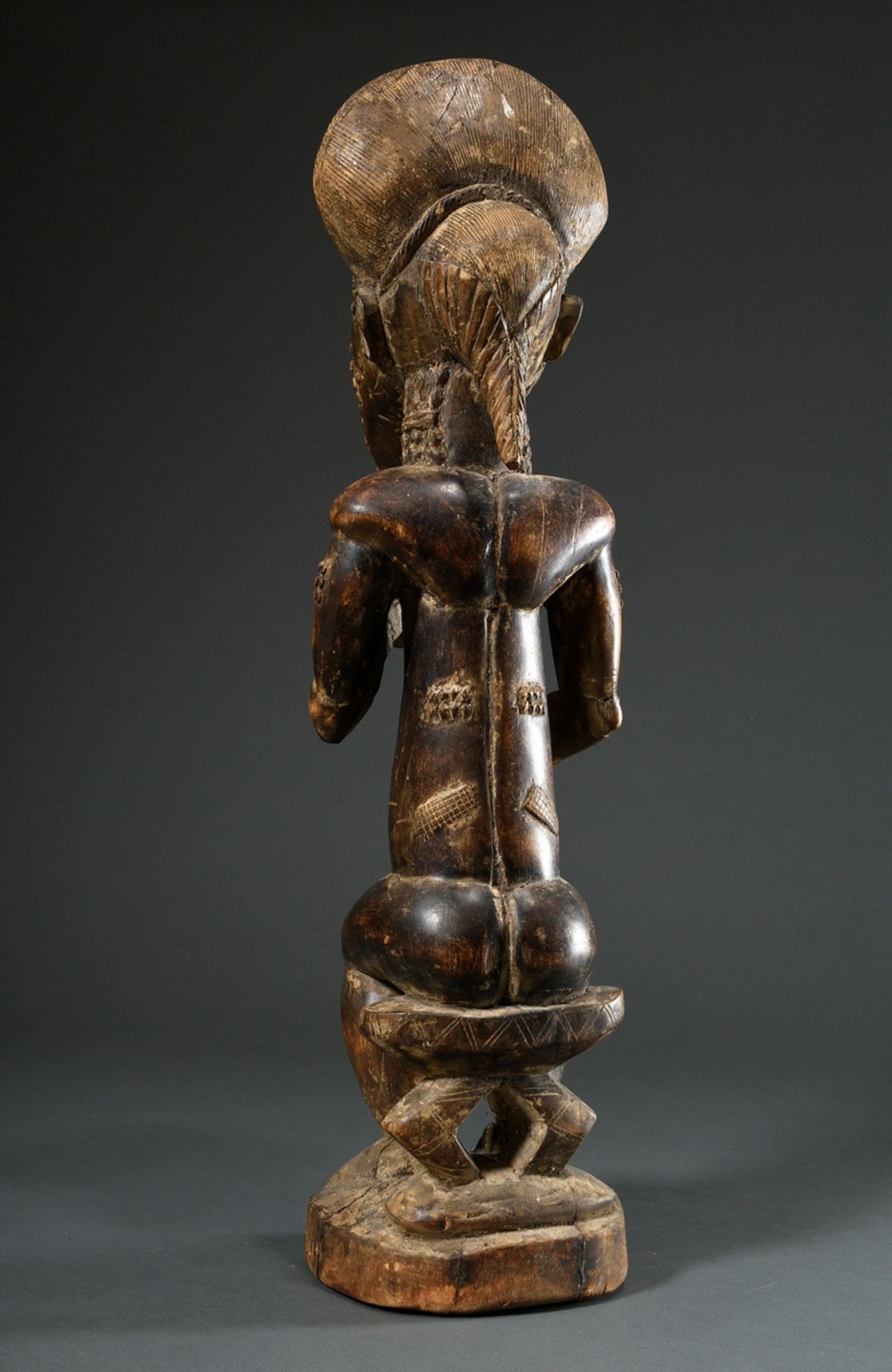 Male African ancestor figure "Blolo bian" with scarifications, carved wood with remains of old pati - Image 6 of 9