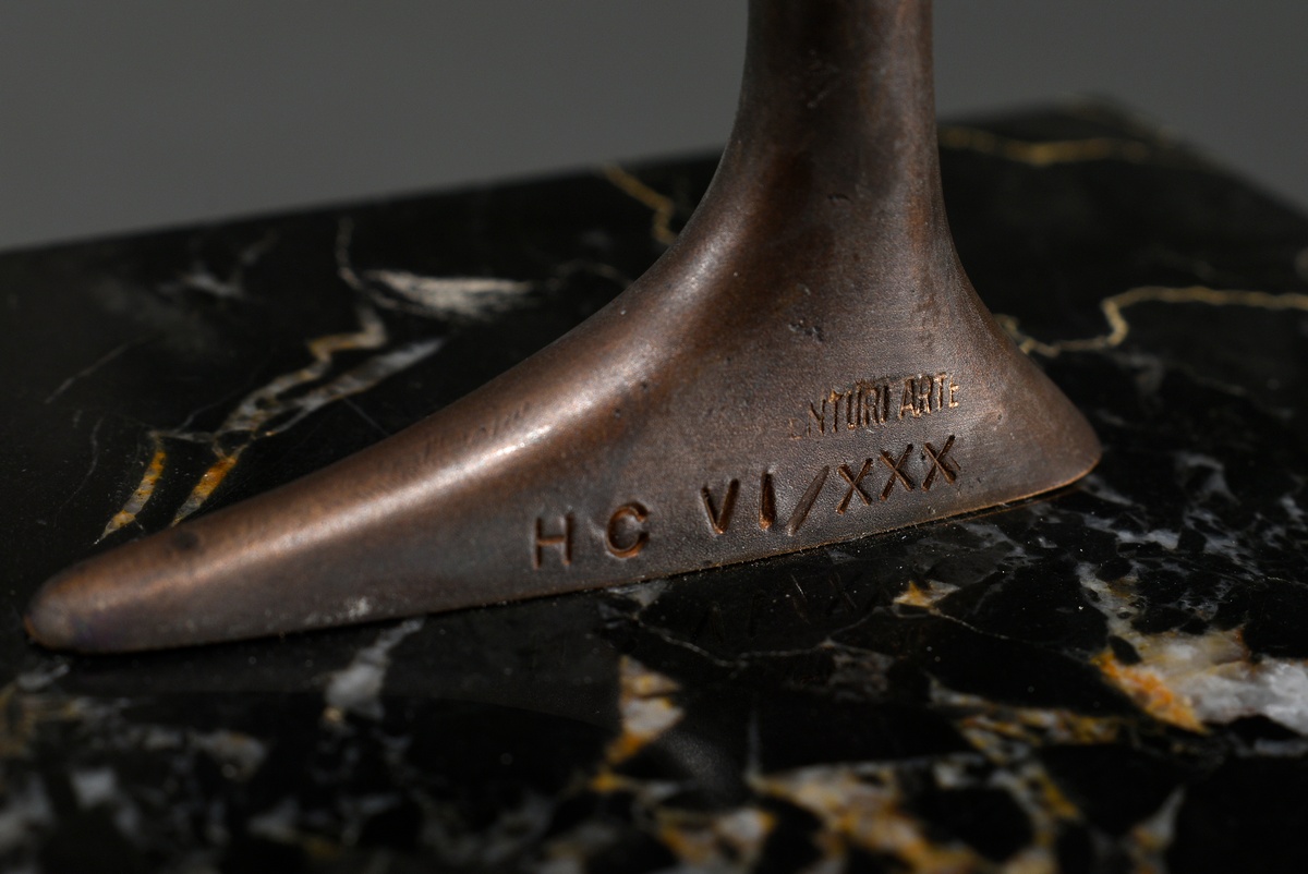 Wunderlich, Paul (1927-2010) "Nike" 1975, bronze patinated on marble base, HC (Hors de Commerce) ed - Image 5 of 6
