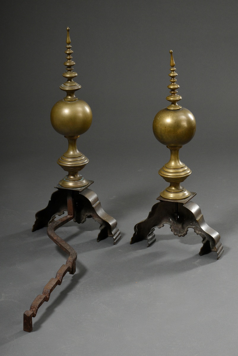 Pair of monumental cast brass andirons on curved feet with lion mascarons and tapering balusters ov - Image 3 of 3