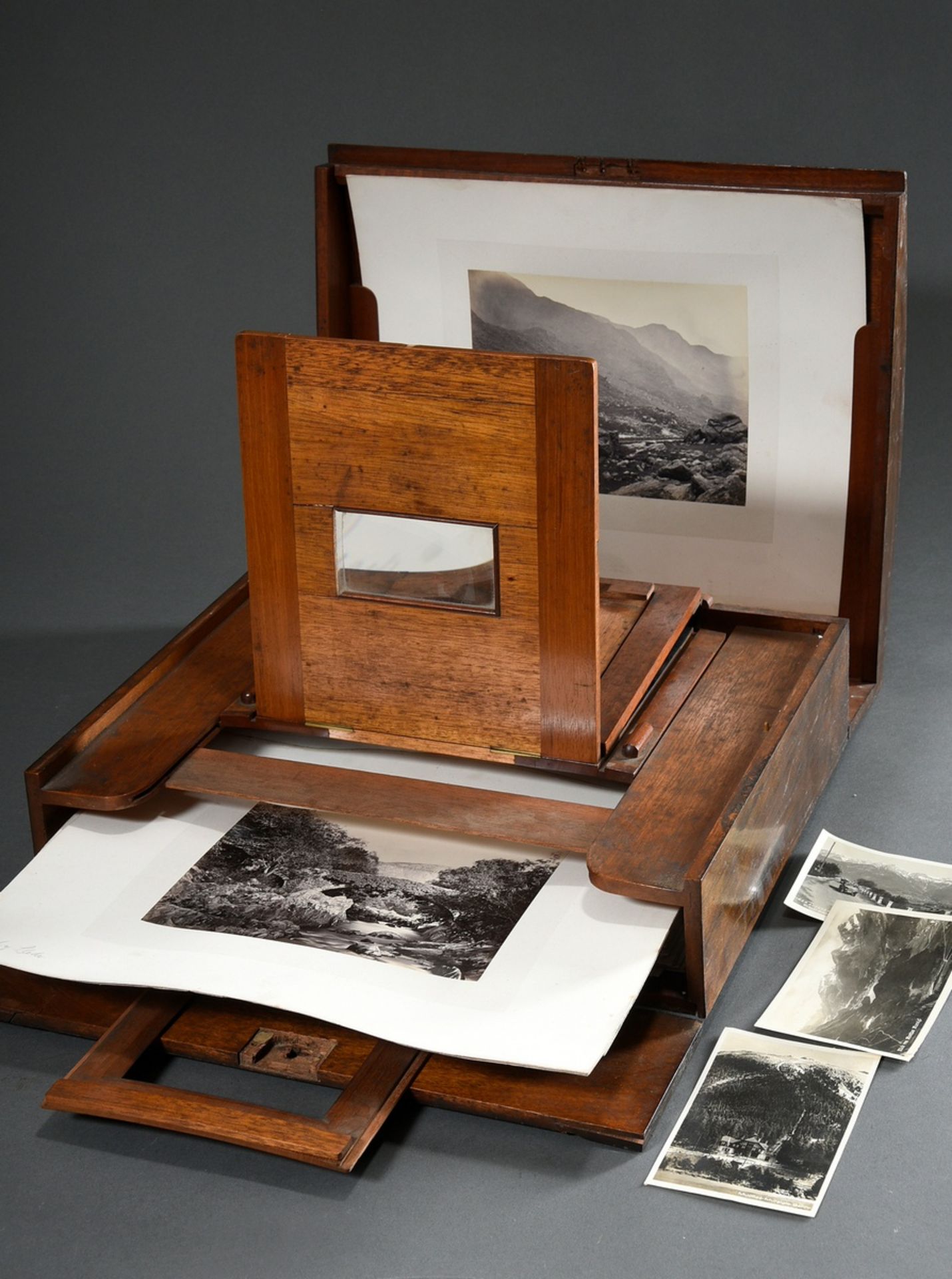 Photo viewer in walnut casket with arched lid and ornamental brass mother-of-pearl inlays, 34 old b