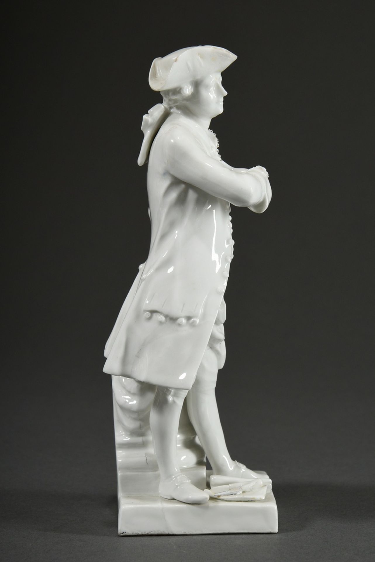 KPM Figur „Freimaurer Geselle“, unbemaltes Porzellan, Berlin um 1780, H. 20cm, Vgl.: Museum für Ham - Bild 4 aus 6