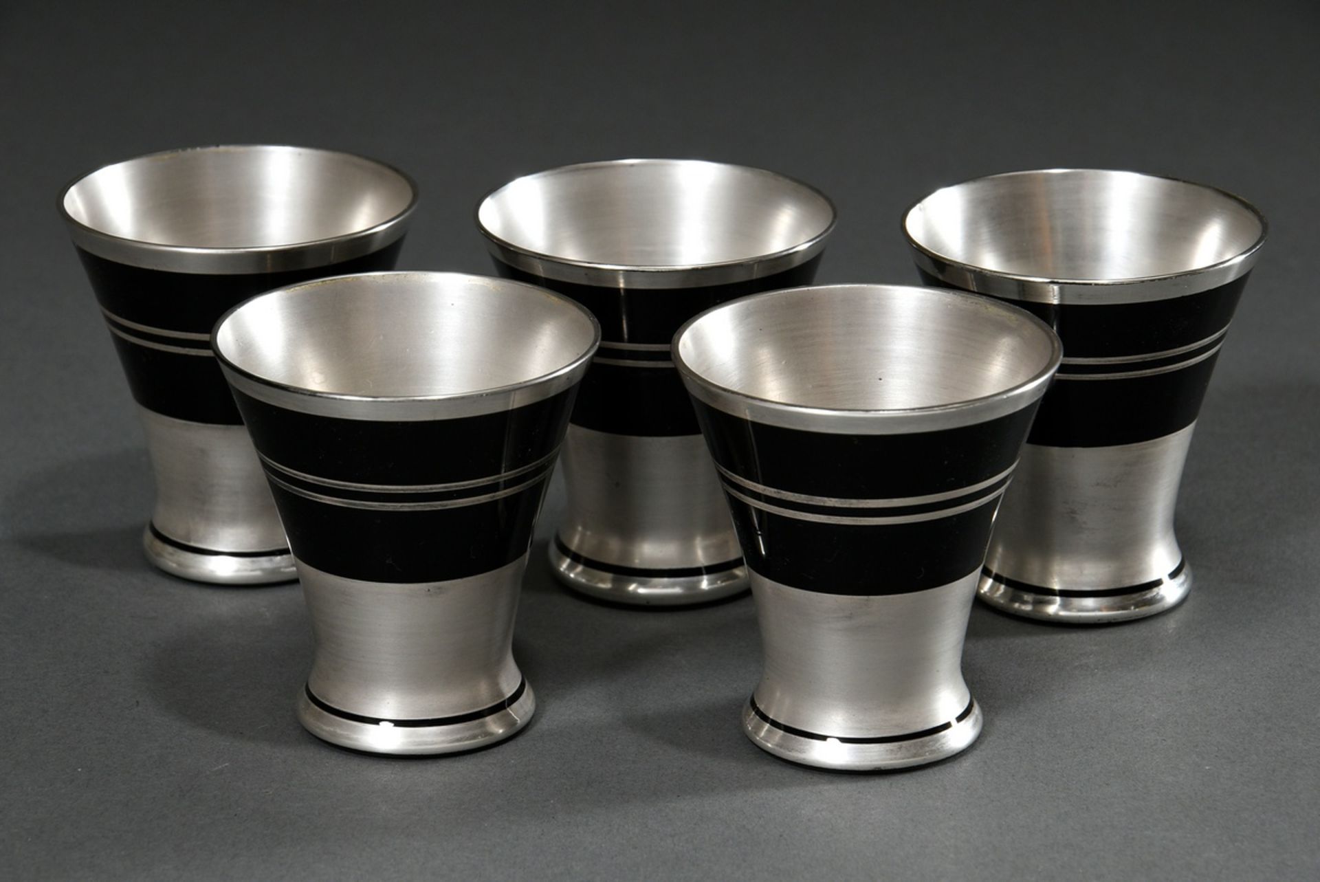 6 pieces Art Deco liqueur service in black glass with geometric silver overlay: cone-shaped carafe - Image 2 of 7