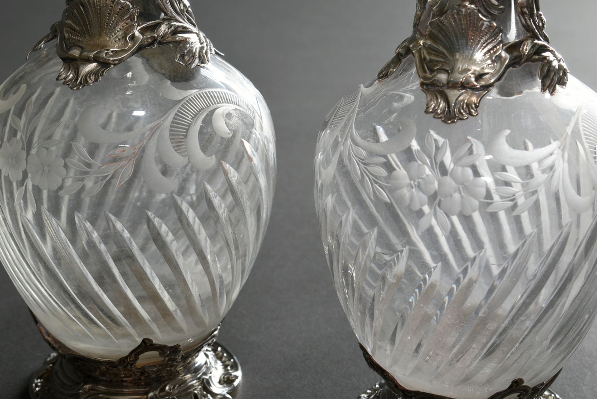 2 Small rum decanters with floral silver mounting in neo-rococo style on neck and foot as well as d - Image 3 of 8