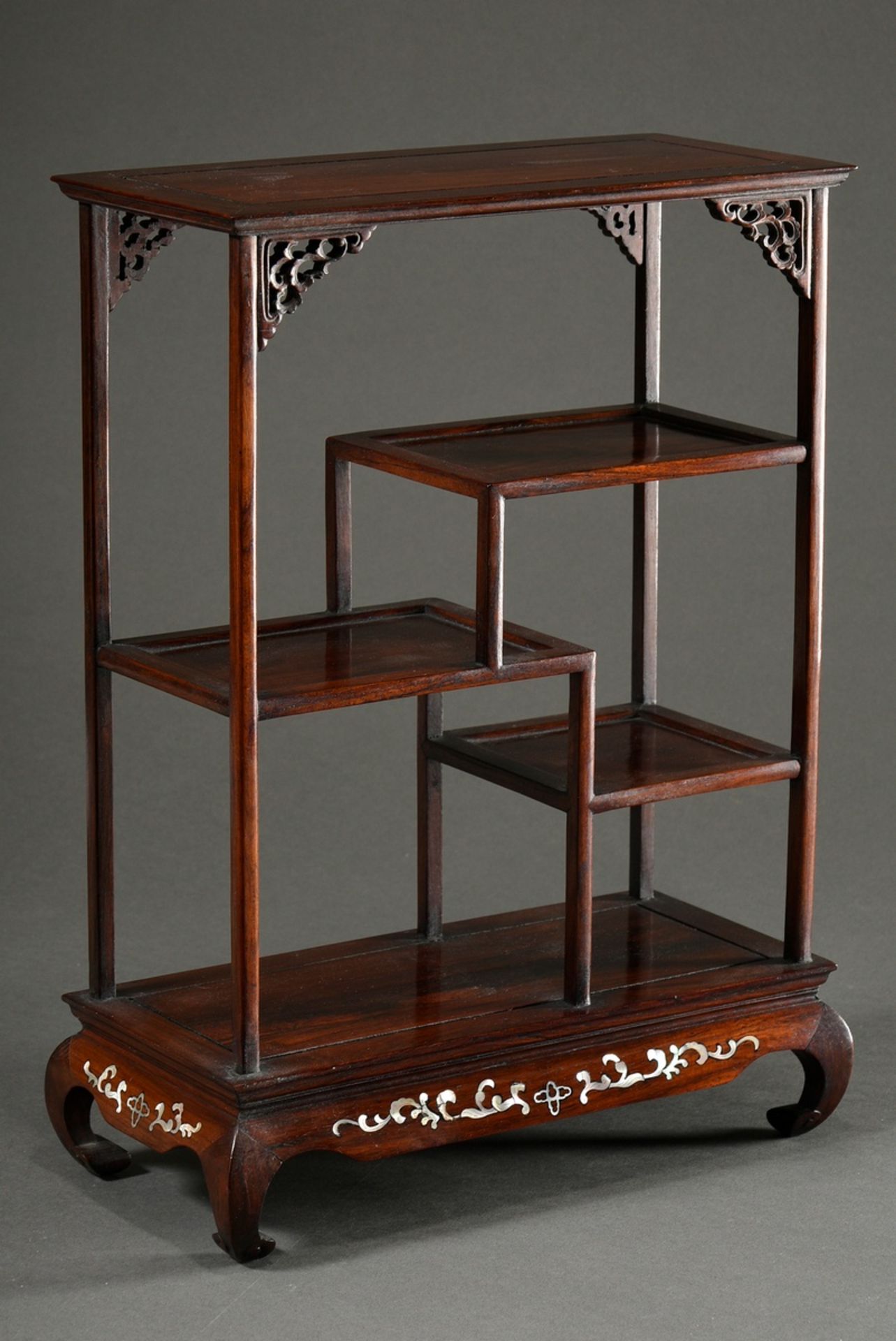 Small Chinese redwood stand with shelves in different heights and mother-of-pearl inlaid, 50x37x18c