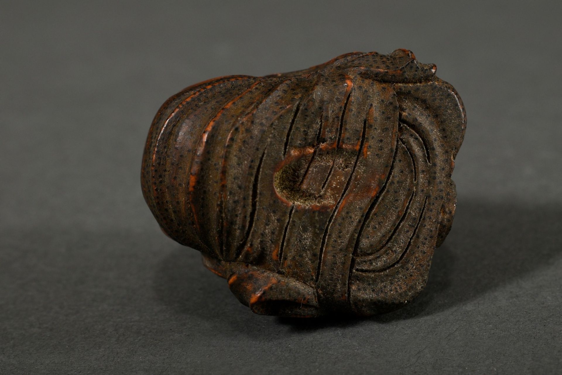 4 Various fine bamboo carvings: "Old Daoist sage with calabash", China, Qing period (h. 4.5cm, min. - Image 4 of 14