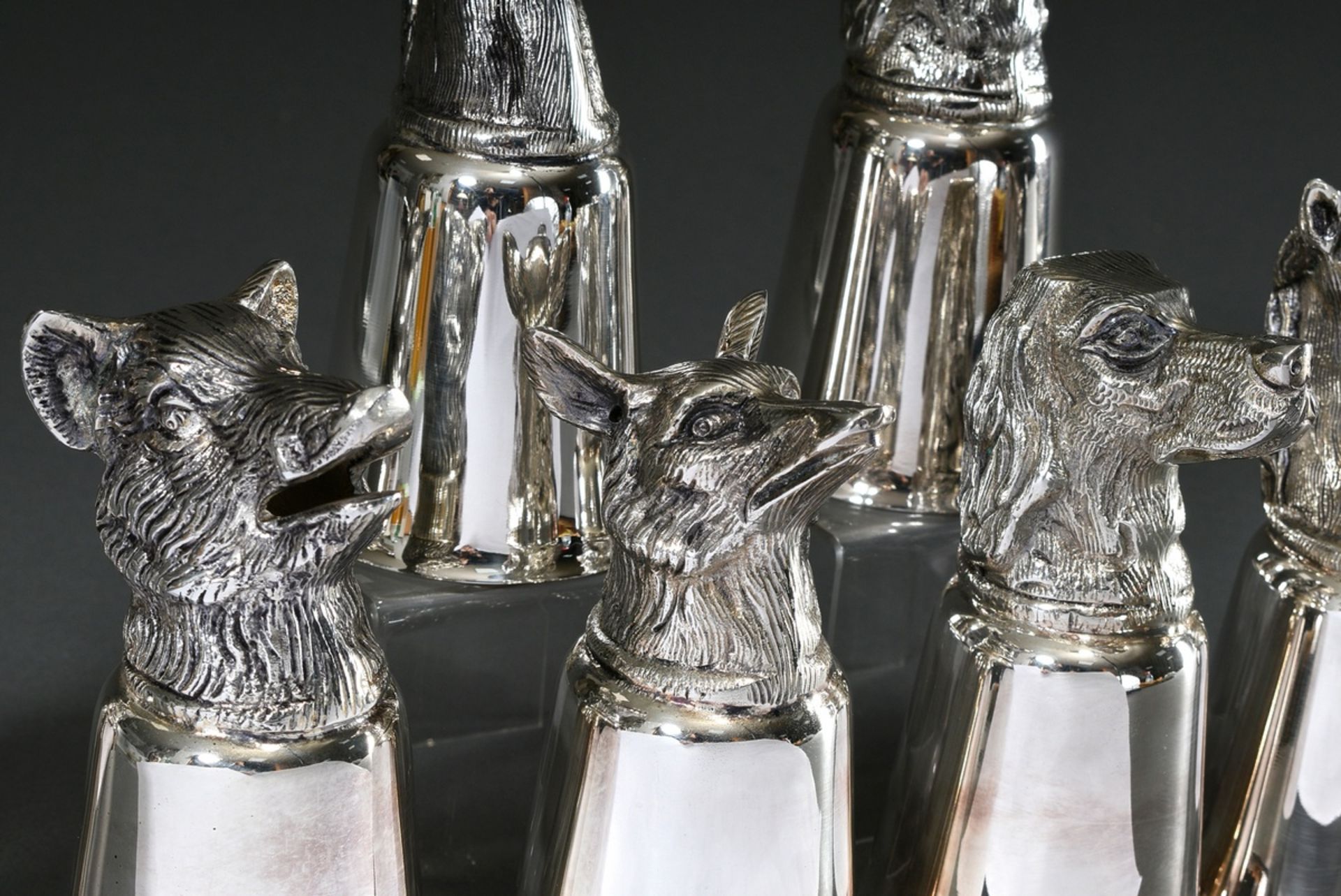 8 Hunting tumblers with plastic animal heads "horse, hunting dog, fox, wild boar", 20th century, br - Image 3 of 6
