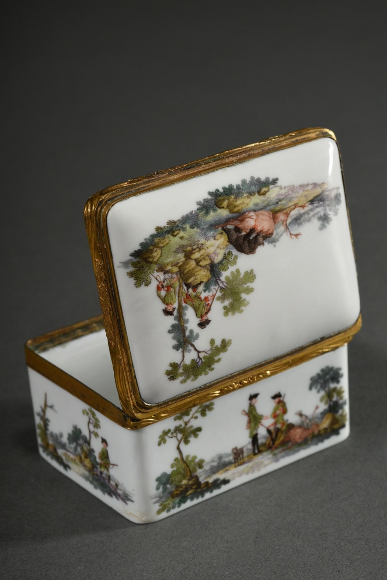 Rectangular Meissen tabatiere with flawless polychrome painting "Hunting Scenes" on the body as wel - Image 4 of 9