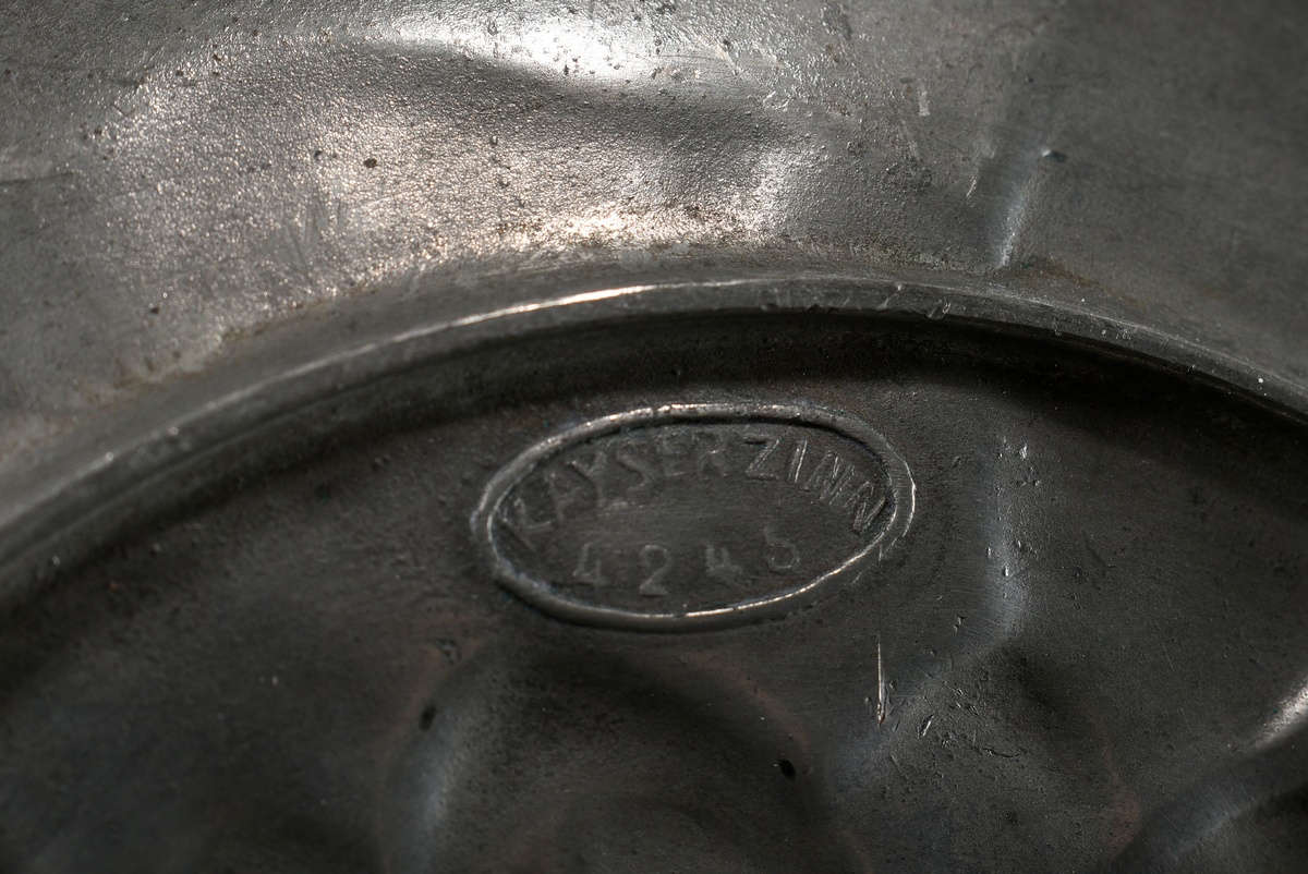 A Kayser pewter bowl with floral art nouveau relief "water lily and dragonflies" and flower-shaped - Image 4 of 4