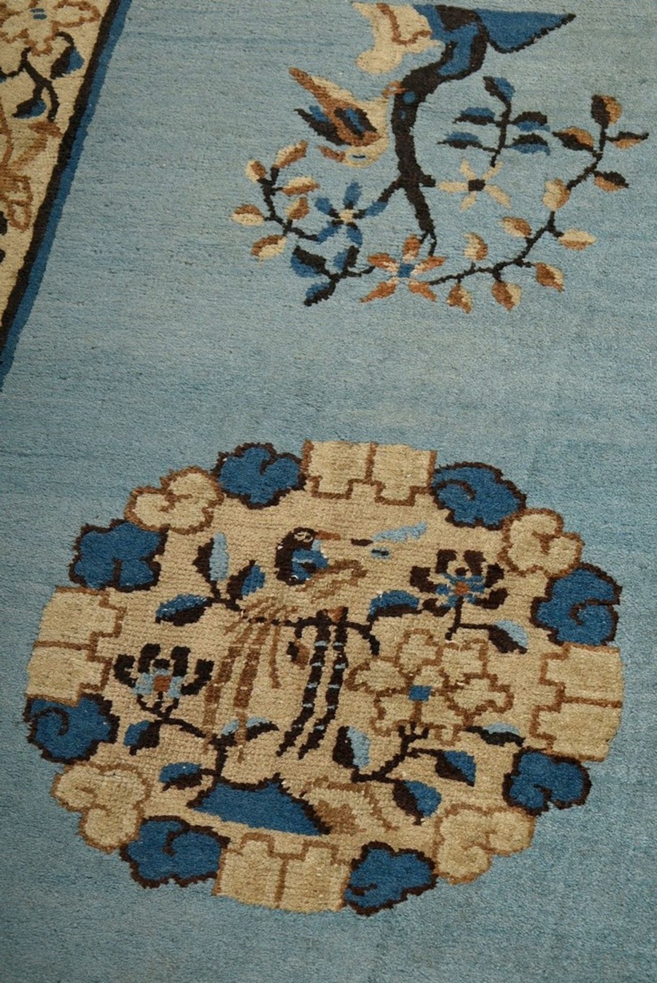 Chinese bridge "Trees and birds in round cartouches on a light blue field with a light floral borde - Image 3 of 5